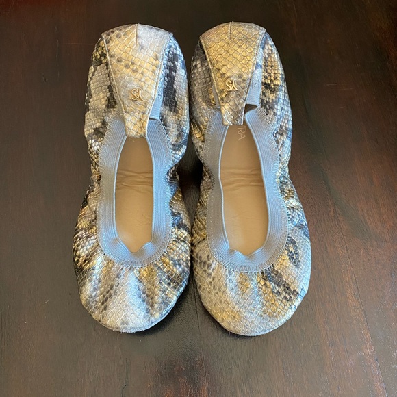 Yosi Samra Metallic Python Foldable Flat - Picture 2 of 3